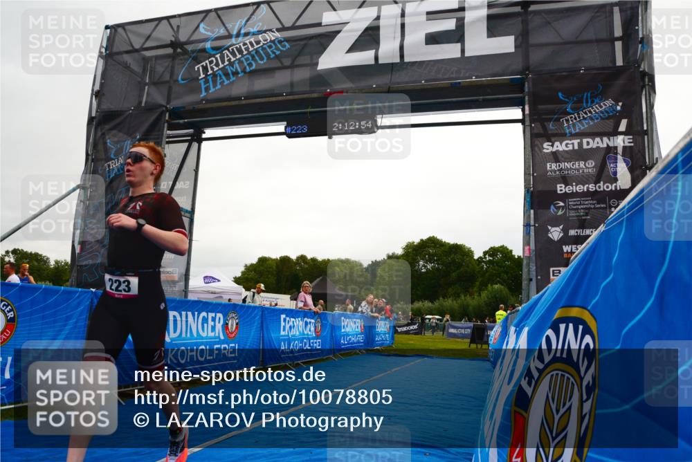 30.08.2026 - Elbe Triathlon Hamburg LAZAROV Photography http://msf.ph/oto/10078805 30.08.2026 10:12:53 Ziel 223 meine-sportfotos.de