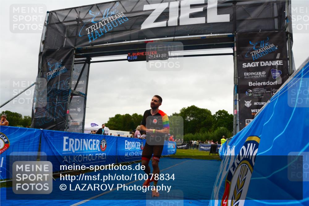 30.08.2026 - Elbe Triathlon Hamburg LAZAROV Photography http://msf.ph/oto/10078834 30.08.2026 10:14:37 Ziel 238 meine-sportfotos.de