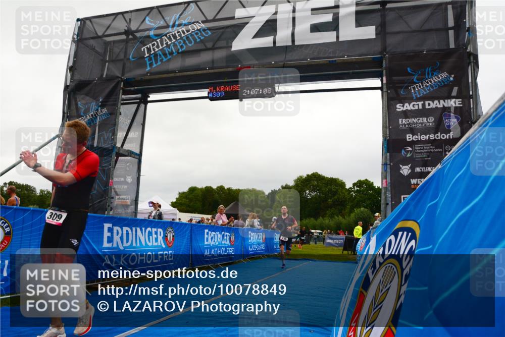 30.08.2026 - Elbe Triathlon Hamburg LAZAROV Photography http://msf.ph/oto/10078849 30.08.2026 10:17:07 Ziel 230, 309 meine-sportfotos.de