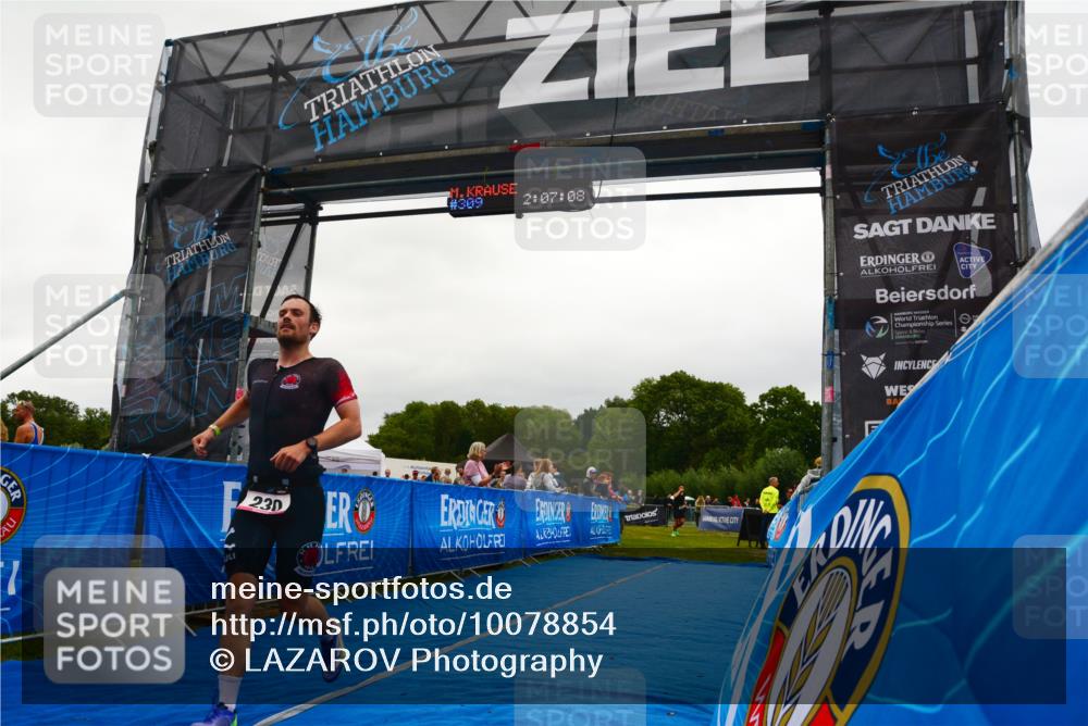 30.08.2026 - Elbe Triathlon Hamburg LAZAROV Photography http://msf.ph/oto/10078854 30.08.2026 10:17:09 Ziel 230, 309 meine-sportfotos.de