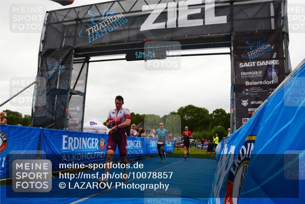 30.08.2026 - Elbe Triathlon Hamburg LAZAROV Photography http://msf.ph/oto/10078857 30.08.2026 10:17:26 Ziel 212, 308, 312 meine-sportfotos.de
