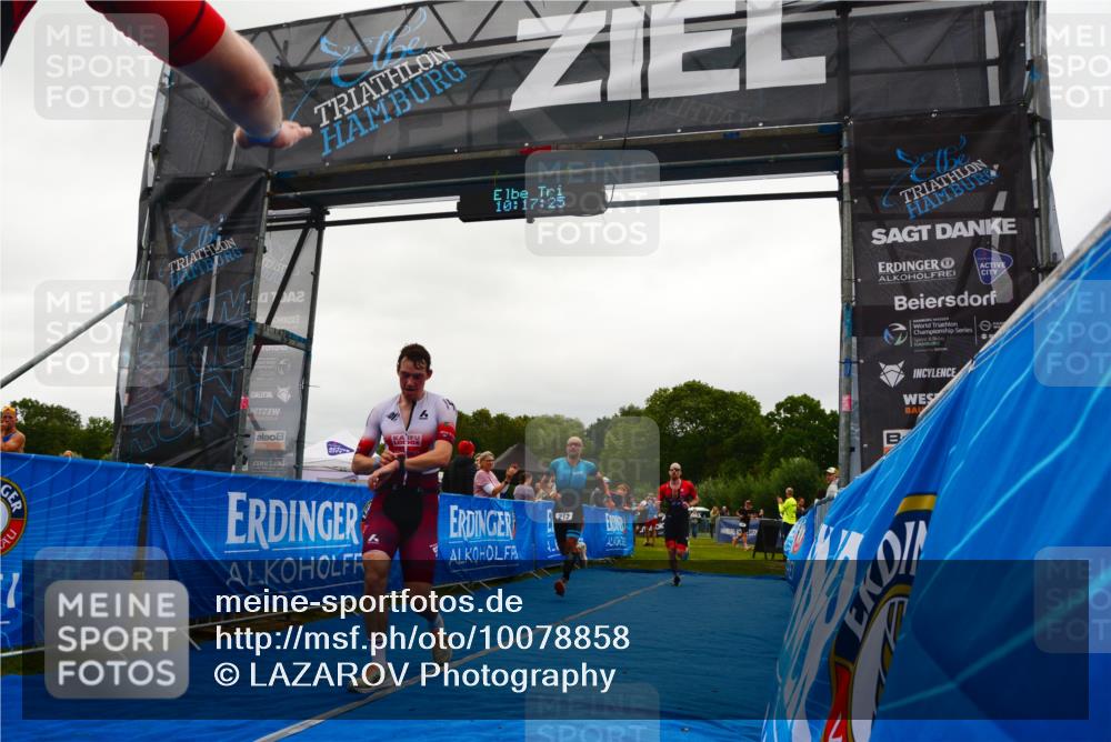 30.08.2026 - Elbe Triathlon Hamburg LAZAROV Photography http://msf.ph/oto/10078858 30.08.2026 10:17:26 Ziel 212, 308, 312 meine-sportfotos.de