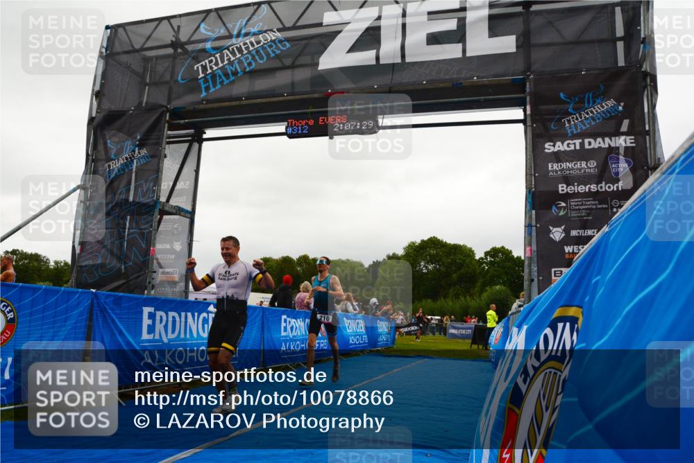 30.08.2026 - Elbe Triathlon Hamburg LAZAROV Photography http://msf.ph/oto/10078866 30.08.2026 10:17:40 Ziel 210, 272 meine-sportfotos.de