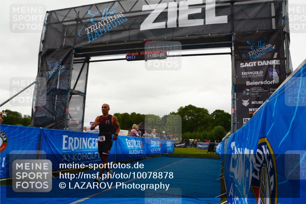 30.08.2026 - Elbe Triathlon Hamburg LAZAROV Photography http://msf.ph/oto/10078878 30.08.2026 10:18:15 Ziel 228 meine-sportfotos.de