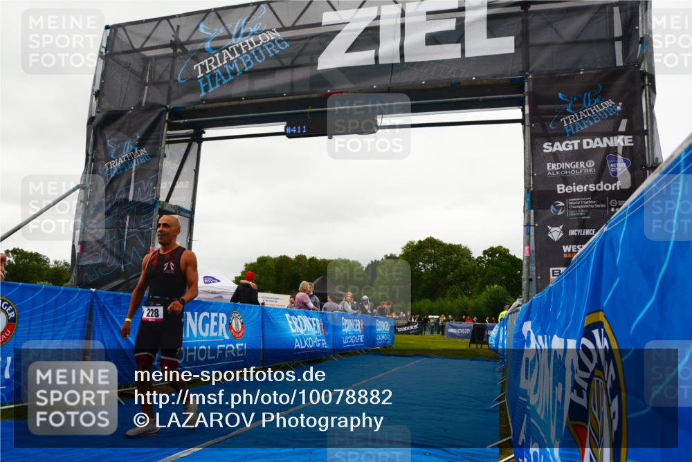 30.08.2026 - Elbe Triathlon Hamburg LAZAROV Photography http://msf.ph/oto/10078882 30.08.2026 10:18:16 Ziel 228 meine-sportfotos.de