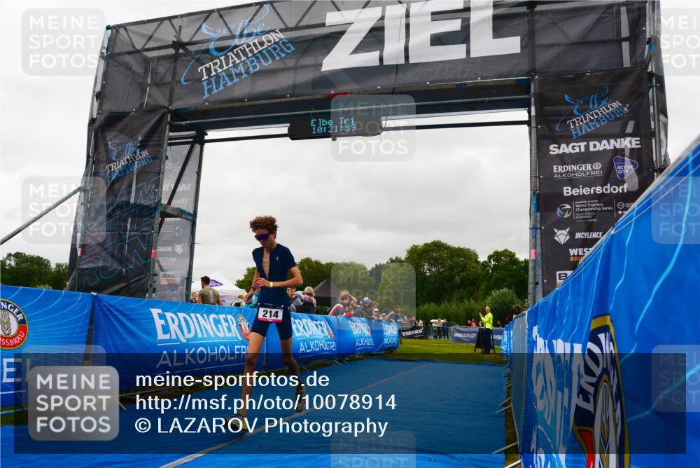 30.08.2026 - Elbe Triathlon Hamburg LAZAROV Photography http://msf.ph/oto/10078914 30.08.2026 10:22:00 Ziel 214 meine-sportfotos.de
