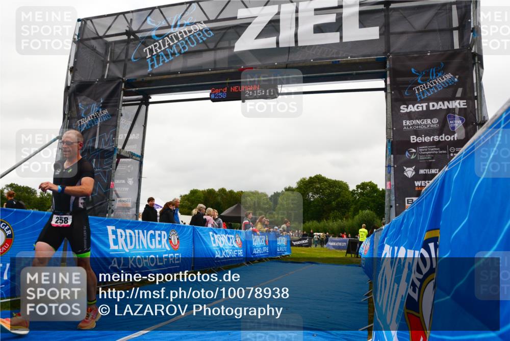 30.08.2026 - Elbe Triathlon Hamburg LAZAROV Photography http://msf.ph/oto/10078938 30.08.2026 10:25:10 Ziel 258 meine-sportfotos.de