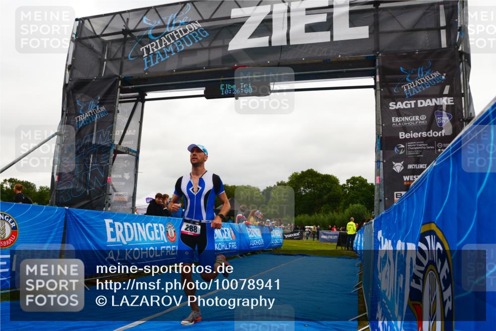 30.08.2026 - Elbe Triathlon Hamburg LAZAROV Photography http://msf.ph/oto/10078941 30.08.2026 10:26:01 Ziel 288 meine-sportfotos.de