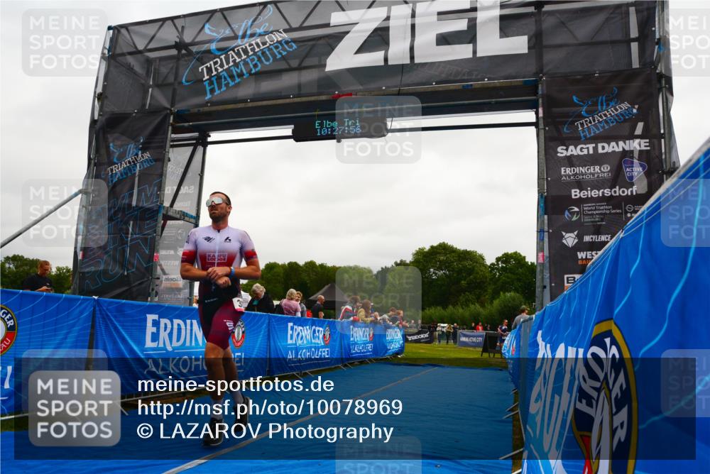 30.08.2026 - Elbe Triathlon Hamburg LAZAROV Photography http://msf.ph/oto/10078969 30.08.2026 10:27:57 Ziel 307 meine-sportfotos.de