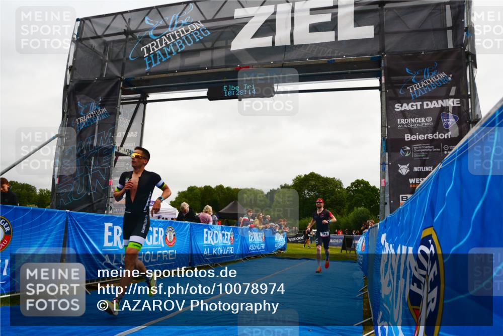 30.08.2026 - Elbe Triathlon Hamburg LAZAROV Photography http://msf.ph/oto/10078974 30.08.2026 10:28:15 Ziel 253, 318 meine-sportfotos.de