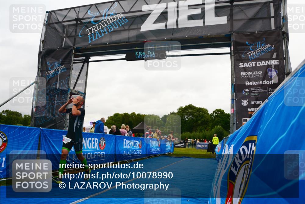 30.08.2026 - Elbe Triathlon Hamburg LAZAROV Photography http://msf.ph/oto/10078990 30.08.2026 10:28:52 Ziel 255 meine-sportfotos.de