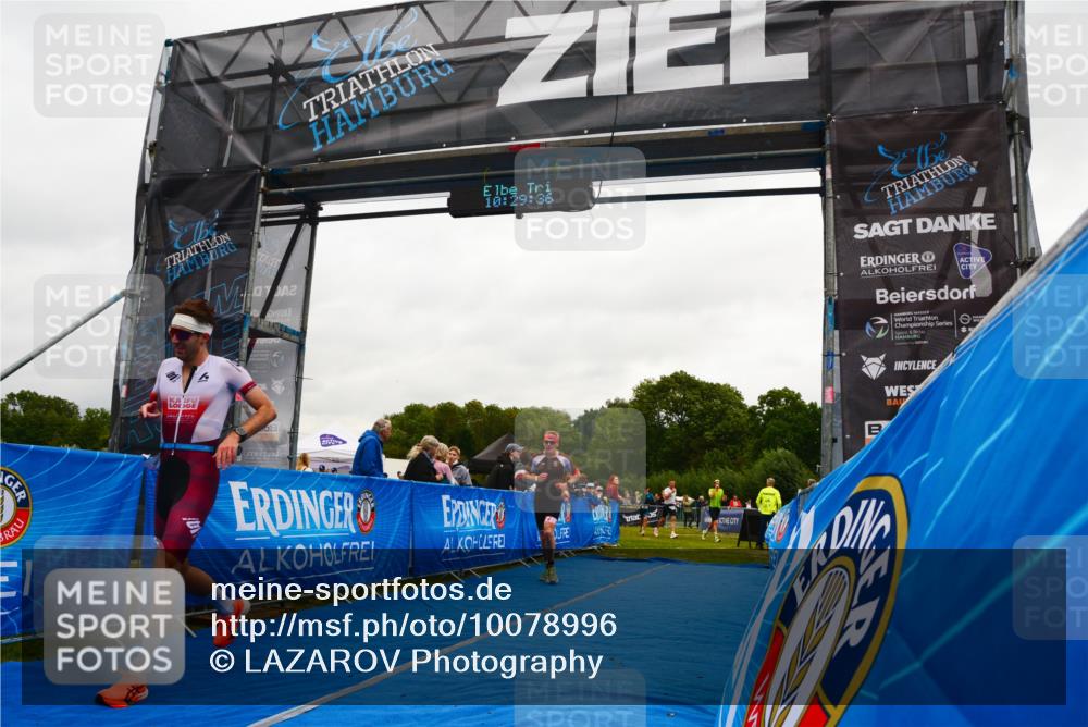 30.08.2026 - Elbe Triathlon Hamburg LAZAROV Photography http://msf.ph/oto/10078996 30.08.2026 10:29:37 Ziel 236, 310, 351 meine-sportfotos.de