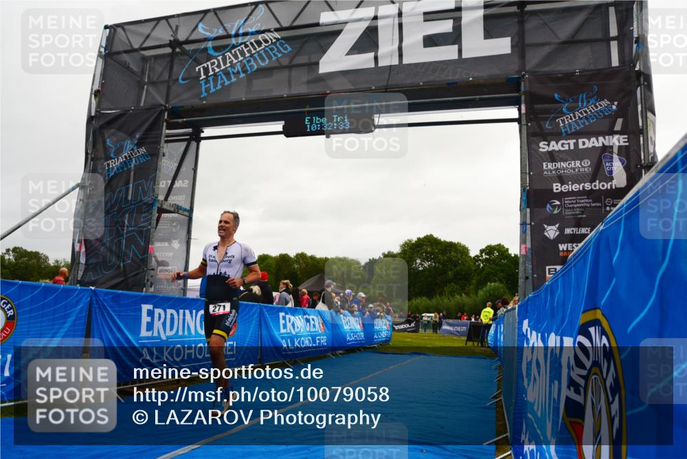 30.08.2026 - Elbe Triathlon Hamburg LAZAROV Photography http://msf.ph/oto/10079058 30.08.2026 10:32:34 Ziel 271 meine-sportfotos.de