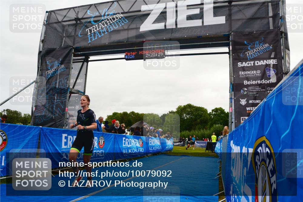 30.08.2026 - Elbe Triathlon Hamburg LAZAROV Photography http://msf.ph/oto/10079092 30.08.2026 10:33:29 Ziel 326, 382 meine-sportfotos.de