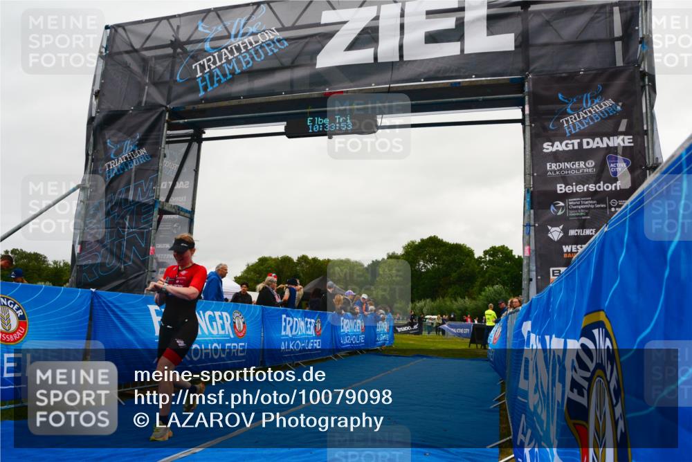 30.08.2026 - Elbe Triathlon Hamburg LAZAROV Photography http://msf.ph/oto/10079098 30.08.2026 10:33:54 Ziel 348 meine-sportfotos.de
