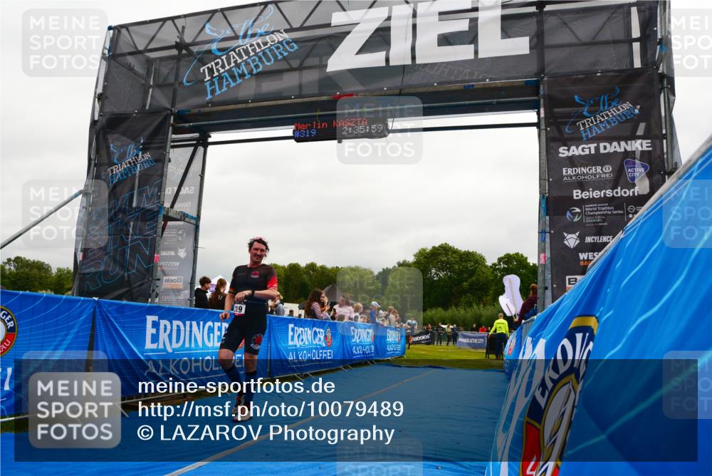 30.08.2026 - Elbe Triathlon Hamburg LAZAROV Photography http://msf.ph/oto/10079489 30.08.2026 10:45:58 Ziel 319 meine-sportfotos.de
