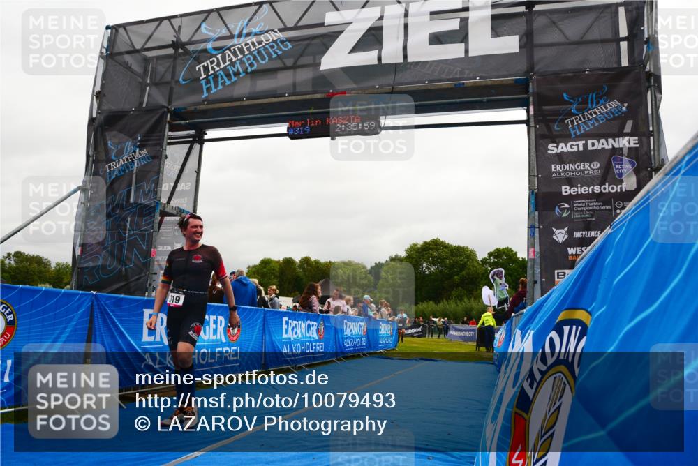30.08.2026 - Elbe Triathlon Hamburg LAZAROV Photography http://msf.ph/oto/10079493 30.08.2026 10:45:59 Ziel 319 meine-sportfotos.de