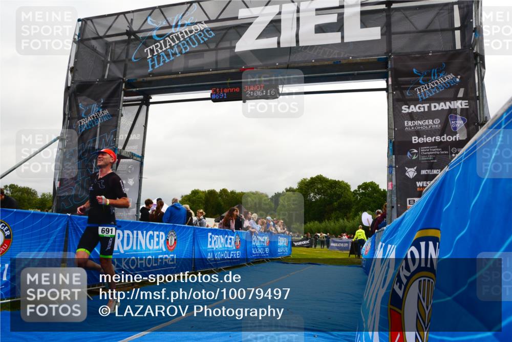 30.08.2026 - Elbe Triathlon Hamburg LAZAROV Photography http://msf.ph/oto/10079497 30.08.2026 10:46:15 Ziel 691 meine-sportfotos.de