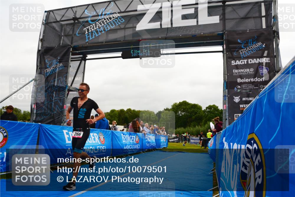 30.08.2026 - Elbe Triathlon Hamburg LAZAROV Photography http://msf.ph/oto/10079501 30.08.2026 10:46:32 Ziel 266, 508 meine-sportfotos.de