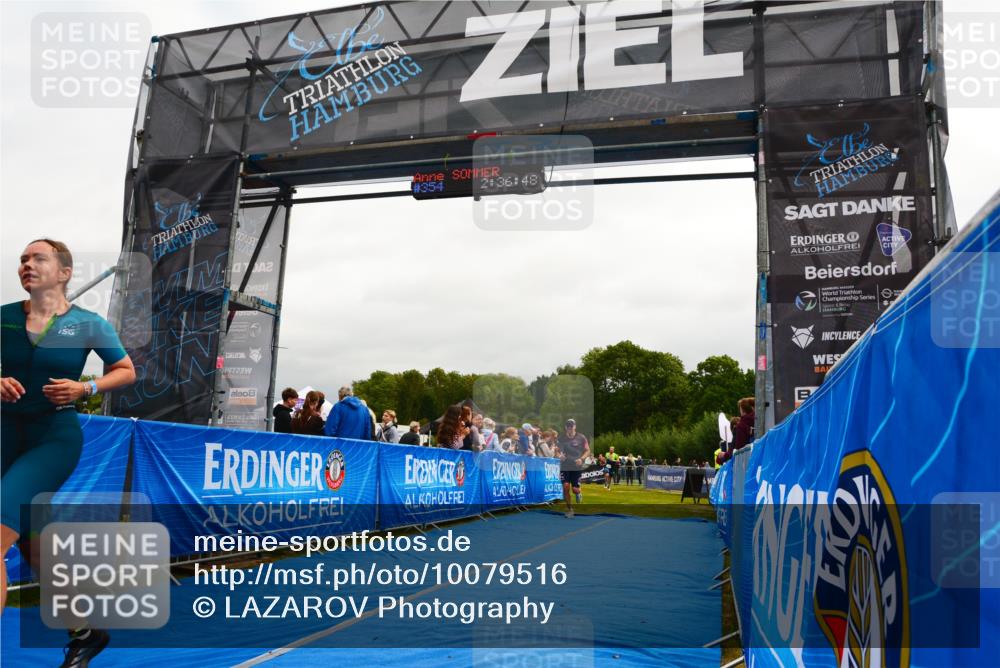 30.08.2026 - Elbe Triathlon Hamburg LAZAROV Photography http://msf.ph/oto/10079516 30.08.2026 10:46:47 Ziel 293, 354, 544 meine-sportfotos.de