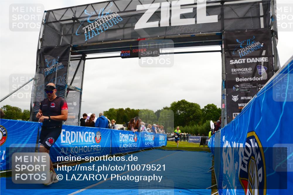 30.08.2026 - Elbe Triathlon Hamburg LAZAROV Photography http://msf.ph/oto/10079521 30.08.2026 10:46:50 Ziel 293, 354, 544 meine-sportfotos.de