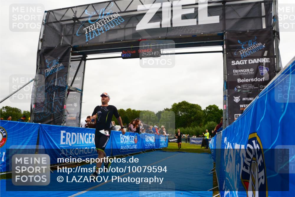 30.08.2026 - Elbe Triathlon Hamburg LAZAROV Photography http://msf.ph/oto/10079594 30.08.2026 10:51:06 Ziel 285, 567 meine-sportfotos.de