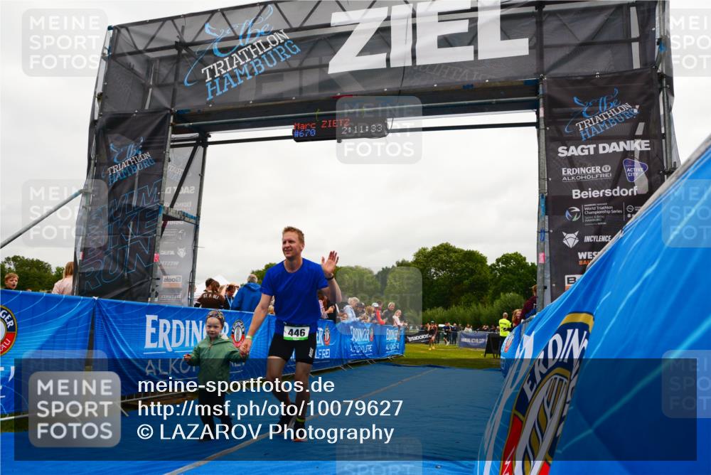 30.08.2026 - Elbe Triathlon Hamburg LAZAROV Photography http://msf.ph/oto/10079627 30.08.2026 10:51:36 Ziel 392, 446 meine-sportfotos.de