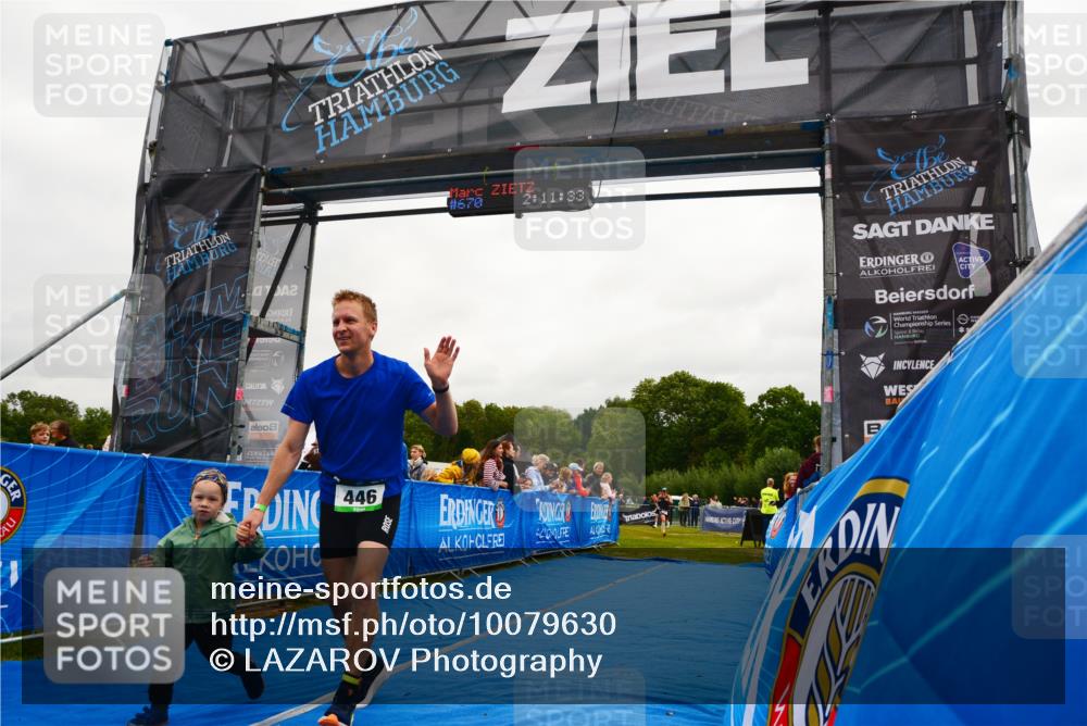 30.08.2026 - Elbe Triathlon Hamburg LAZAROV Photography http://msf.ph/oto/10079630 30.08.2026 10:51:37 Ziel 392, 446 meine-sportfotos.de