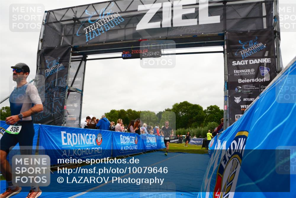 30.08.2026 - Elbe Triathlon Hamburg LAZAROV Photography http://msf.ph/oto/10079646 30.08.2026 10:52:01 Ziel 452, 536 meine-sportfotos.de