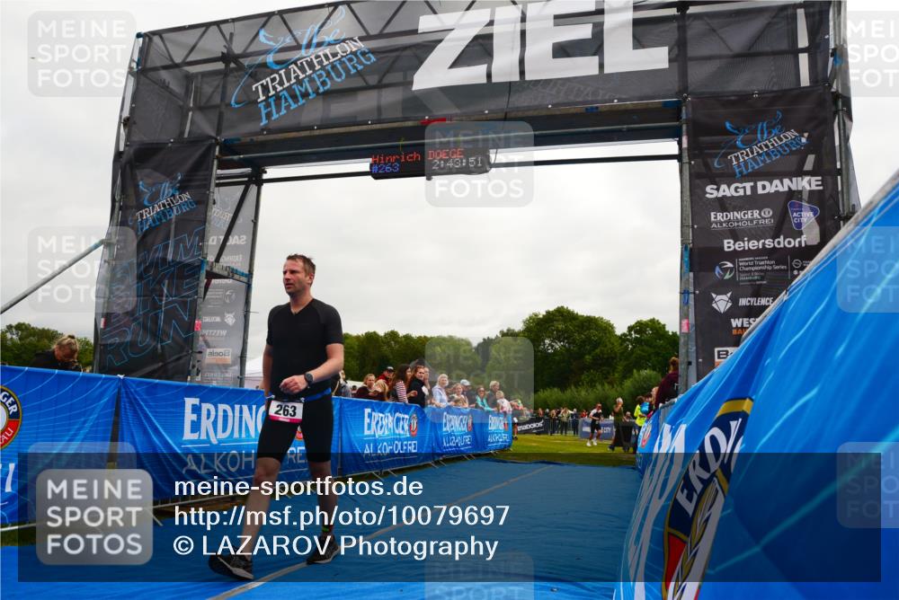 30.08.2026 - Elbe Triathlon Hamburg LAZAROV Photography http://msf.ph/oto/10079697 30.08.2026 10:53:50 Ziel 263 meine-sportfotos.de