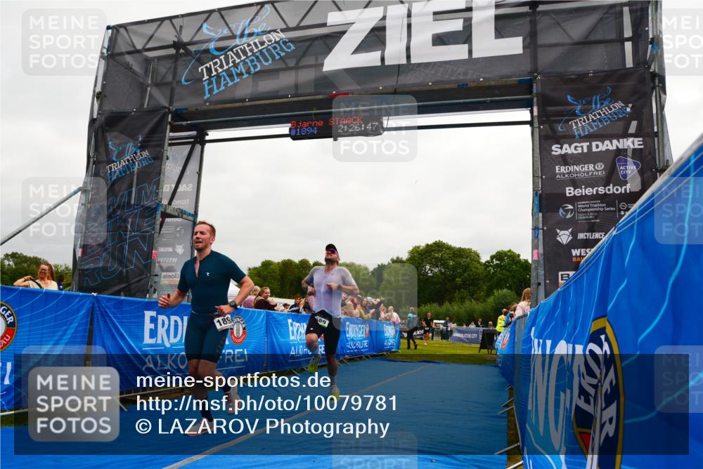 30.08.2026 - Elbe Triathlon Hamburg LAZAROV Photography http://msf.ph/oto/10079781 30.08.2026 10:56:46 Ziel 550, 689, 1894 meine-sportfotos.de