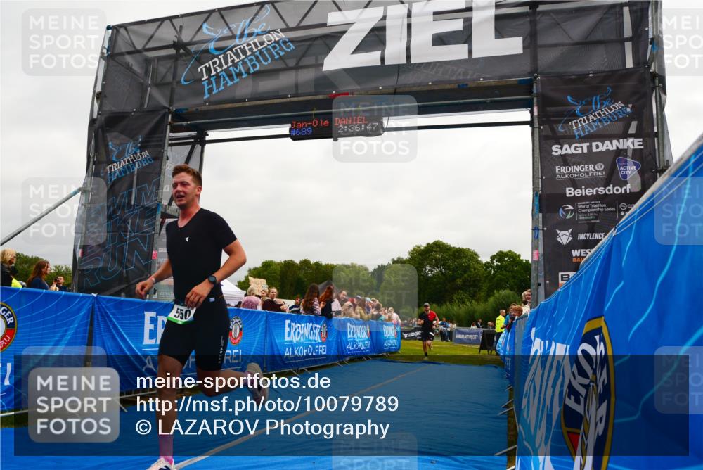 30.08.2026 - Elbe Triathlon Hamburg LAZAROV Photography http://msf.ph/oto/10079789 30.08.2026 10:56:52 Ziel 550, 668 meine-sportfotos.de