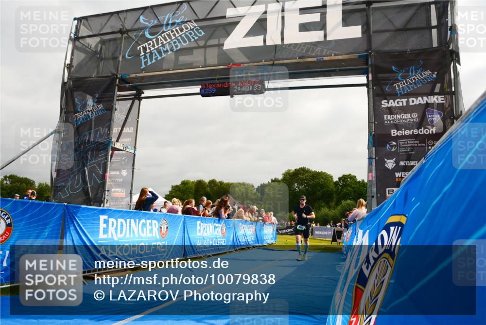 30.08.2026 - Elbe Triathlon Hamburg LAZAROV Photography http://msf.ph/oto/10079838 30.08.2026 10:58:40 Ziel 480, 588 meine-sportfotos.de