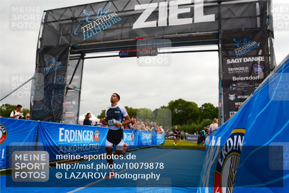 30.08.2026 - Elbe Triathlon Hamburg LAZAROV Photography http://msf.ph/oto/10079878 30.08.2026 10:59:23 Ziel 331, 418, 467 meine-sportfotos.de