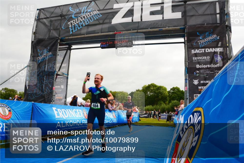 30.08.2026 - Elbe Triathlon Hamburg LAZAROV Photography http://msf.ph/oto/10079899 30.08.2026 10:59:36 Ziel 462, 484 meine-sportfotos.de