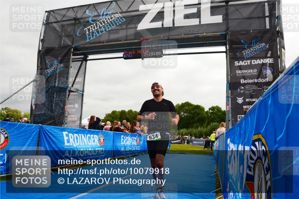 30.08.2026 - Elbe Triathlon Hamburg LAZAROV Photography http://msf.ph/oto/10079918 30.08.2026 10:59:52 Ziel 394, 634, 761 meine-sportfotos.de
