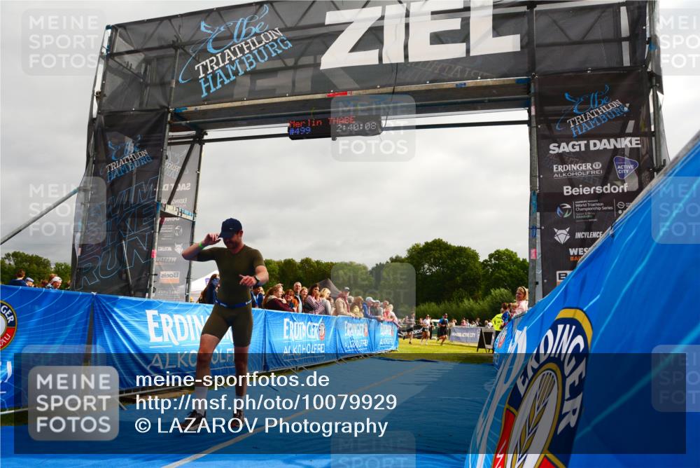 30.08.2026 - Elbe Triathlon Hamburg LAZAROV Photography http://msf.ph/oto/10079929 30.08.2026 11:00:07 Ziel 499 meine-sportfotos.de