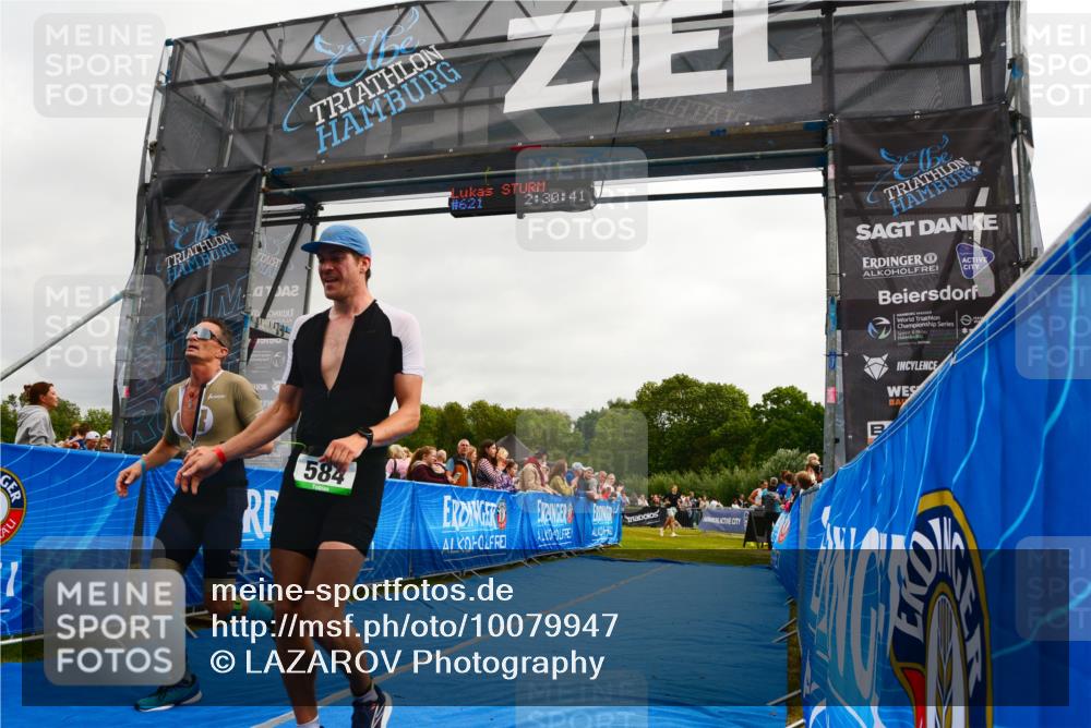 30.08.2026 - Elbe Triathlon Hamburg LAZAROV Photography http://msf.ph/oto/10079947 30.08.2026 11:00:44 Ziel 248, 584 meine-sportfotos.de