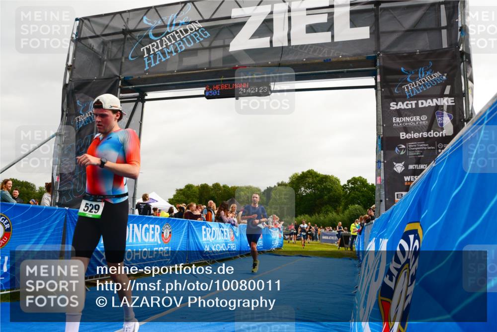 30.08.2026 - Elbe Triathlon Hamburg LAZAROV Photography http://msf.ph/oto/10080011 30.08.2026 11:02:30 Ziel 434, 529, 552, 597, 637, 739 meine-sportfotos.de
