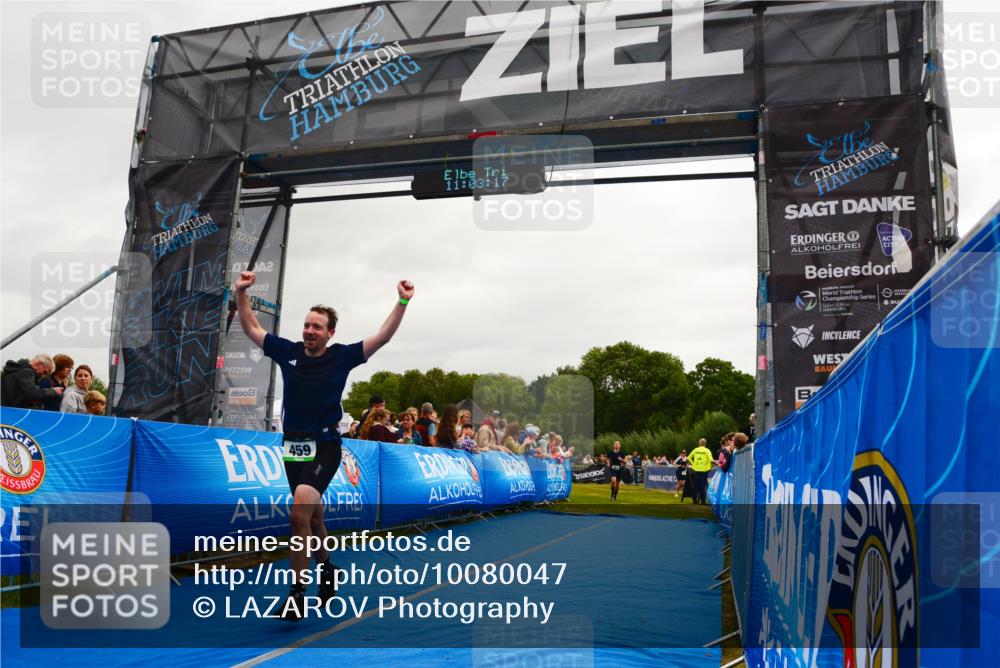 30.08.2026 - Elbe Triathlon Hamburg LAZAROV Photography http://msf.ph/oto/10080047 30.08.2026 11:03:18 Ziel 459, 563 meine-sportfotos.de