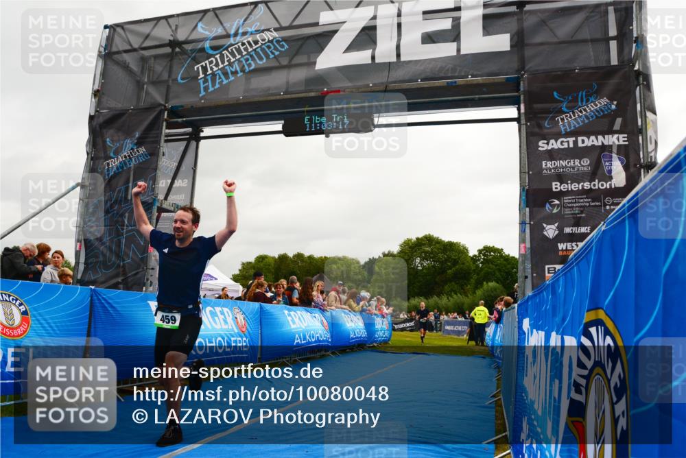 30.08.2026 - Elbe Triathlon Hamburg LAZAROV Photography http://msf.ph/oto/10080048 30.08.2026 11:03:18 Ziel 459, 563 meine-sportfotos.de
