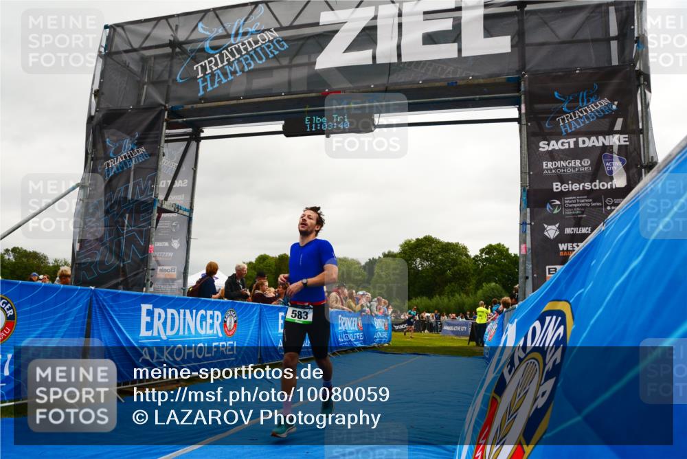 30.08.2026 - Elbe Triathlon Hamburg LAZAROV Photography http://msf.ph/oto/10080059 30.08.2026 11:03:41 Ziel 583 meine-sportfotos.de