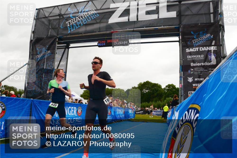 30.08.2026 - Elbe Triathlon Hamburg LAZAROV Photography http://msf.ph/oto/10080095 30.08.2026 11:04:08 Ziel 449, 658, 1897 meine-sportfotos.de