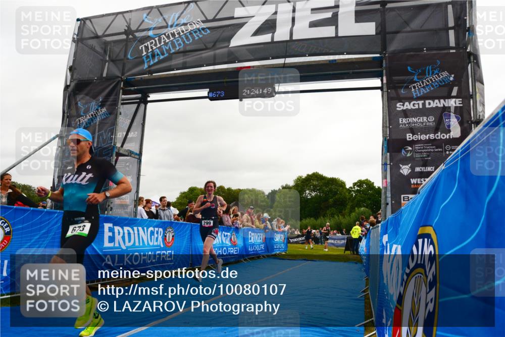 30.08.2026 - Elbe Triathlon Hamburg LAZAROV Photography http://msf.ph/oto/10080107 30.08.2026 11:04:48 Ziel 299, 673 meine-sportfotos.de