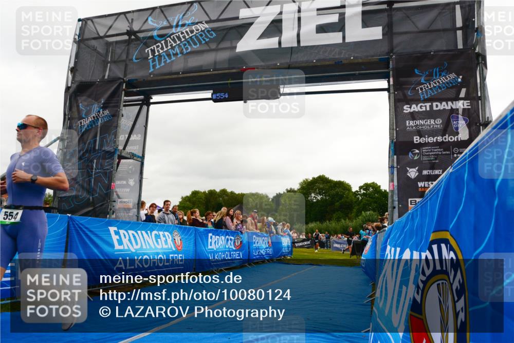 30.08.2026 - Elbe Triathlon Hamburg LAZAROV Photography http://msf.ph/oto/10080124 30.08.2026 11:05:08 Ziel 554, 656 meine-sportfotos.de