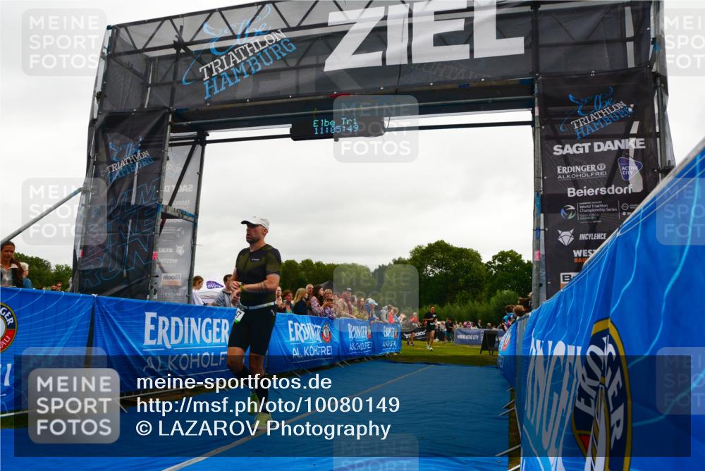30.08.2026 - Elbe Triathlon Hamburg LAZAROV Photography http://msf.ph/oto/10080149 30.08.2026 11:05:50 Ziel 414, 431, 747 meine-sportfotos.de