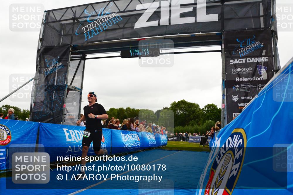 30.08.2026 - Elbe Triathlon Hamburg LAZAROV Photography http://msf.ph/oto/10080178 30.08.2026 11:06:16 Ziel 609 meine-sportfotos.de