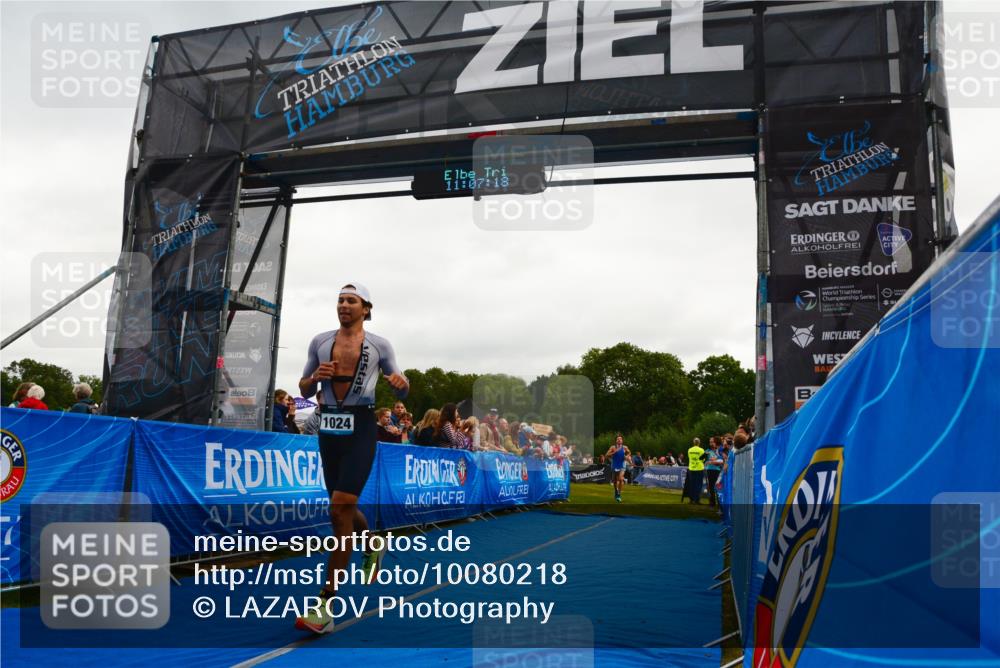 30.08.2026 - Elbe Triathlon Hamburg LAZAROV Photography http://msf.ph/oto/10080218 30.08.2026 11:07:19 Ziel 488, 1024 meine-sportfotos.de