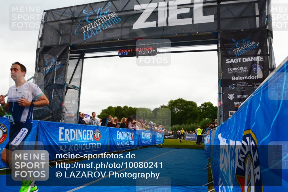 30.08.2026 - Elbe Triathlon Hamburg LAZAROV Photography http://msf.ph/oto/10080241 30.08.2026 11:07:36 Ziel 728 meine-sportfotos.de
