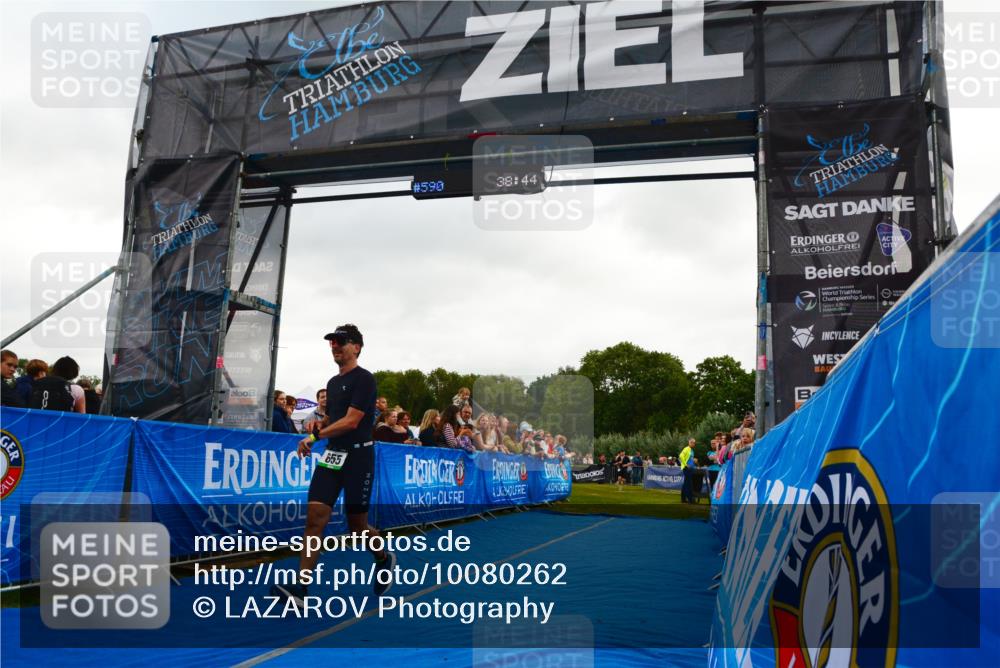 30.08.2026 - Elbe Triathlon Hamburg LAZAROV Photography http://msf.ph/oto/10080262 30.08.2026 11:08:45 Ziel 555, 590, 655, 1260 meine-sportfotos.de